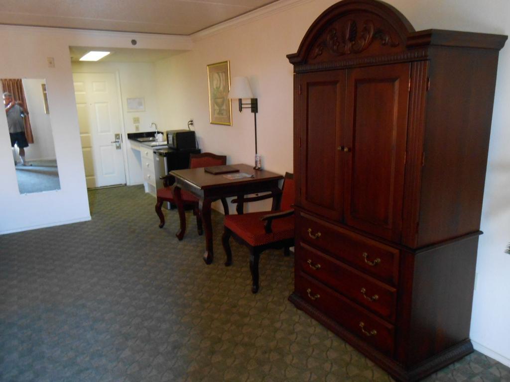 The Antonian Hotel San Antonio Room photo